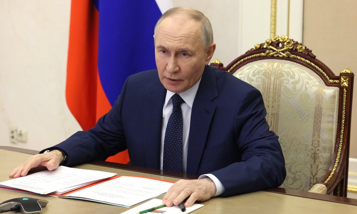 Владимир Путин по видеосвязи провёл оперативное совещание с постоянными членами Совета Безопасности