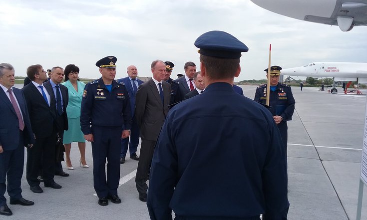 Секретарь Совета Безопасности РФ посетил базу Дальней авиации ВКС России в городе Энгельсе