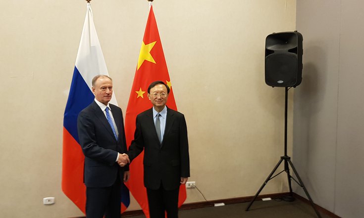 двусторонние переговоры со своими коллегами из Китая