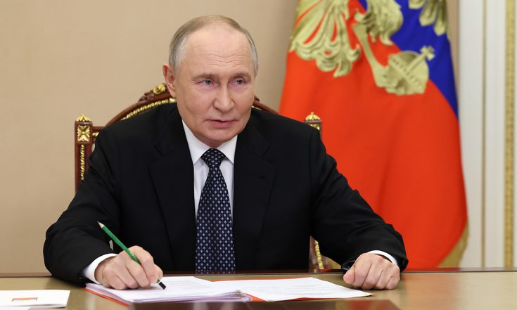 Президент по видеосвязи провёл оперативное совещание с постоянными членами Совета Безопасности.