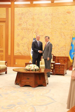 Секретаря Совета Безопасности России Николая Патрушева принял в Сеуле Президент Республики Корея Мун Чжэ Ин