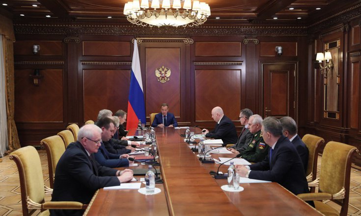 Заместитель Председателя Совета Безопасности Российской Федерации Дмитрий Медведев провел совещание по вопросам доукомплектования Вооруженных Сил Российской Федерации военнослужащими по контракту