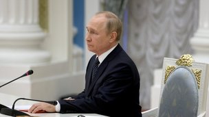 Глава государства  В.В.Путин провёл в Кремле оперативное совещание с постоянными членами Совета Безопасности России