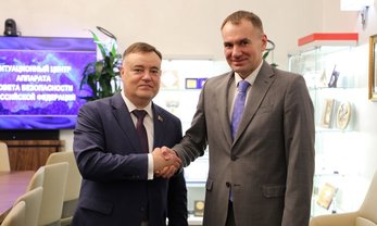Заместитель Секретаря Совета Безопасности Российской Федерации Алексей Шевцов встретился с Постоянным и Полномочным представителем Республики Беларусь при ОДКБ Владимиром Беспалым
